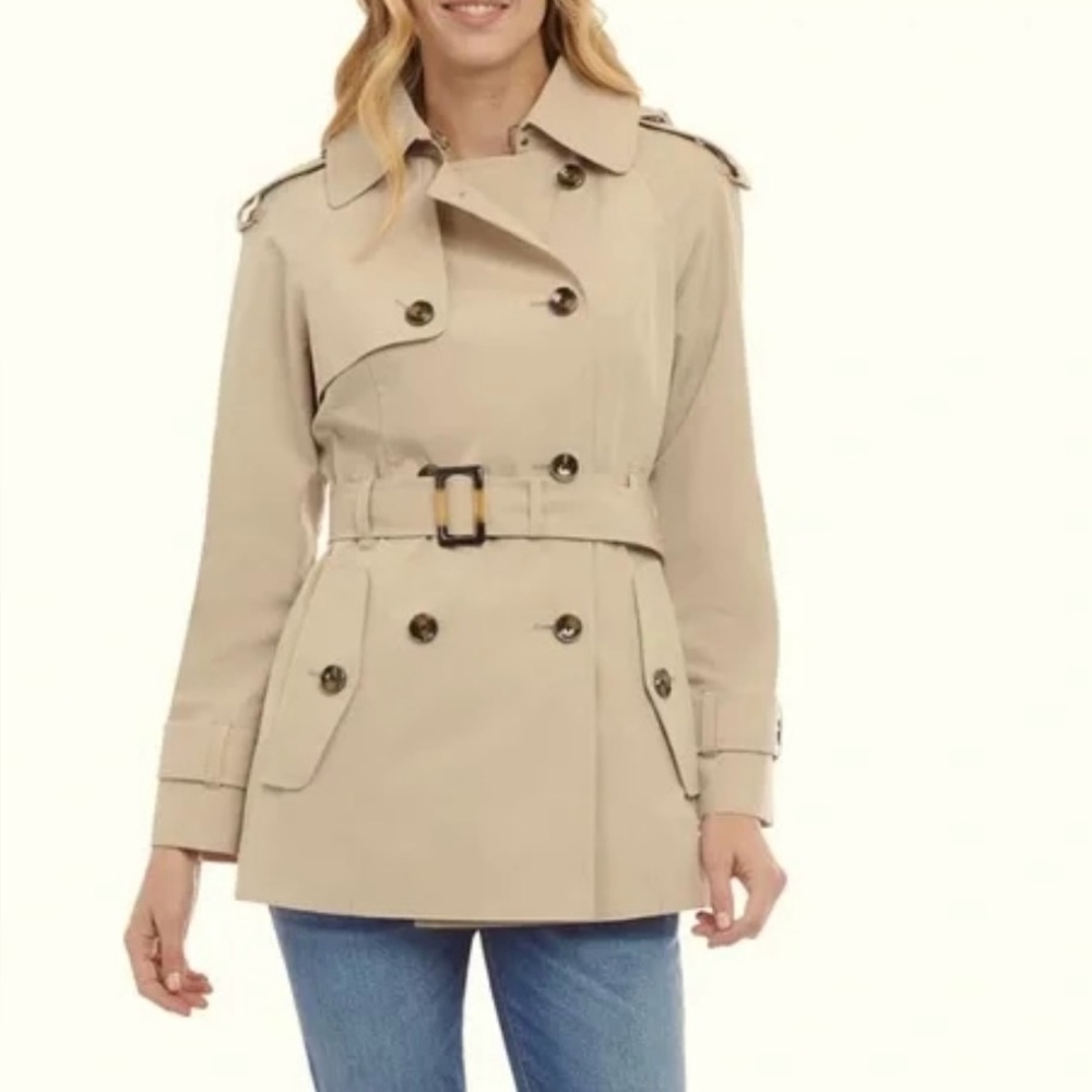 Brand new London Fog Beige short Trench Coat hooded